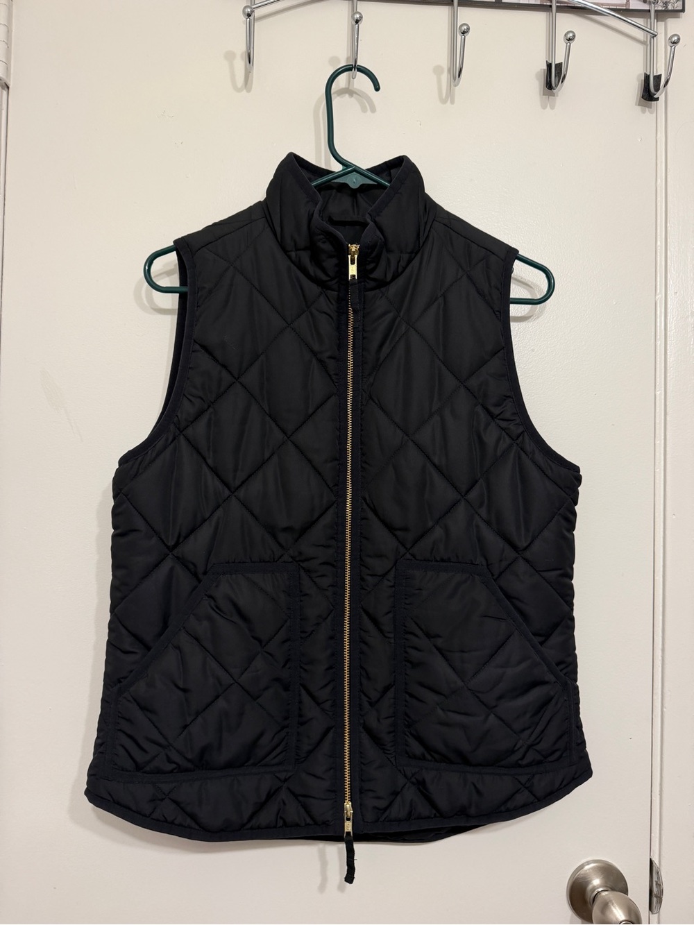 J.Crew Quilted Sleeveless Puffer Vest - Black M